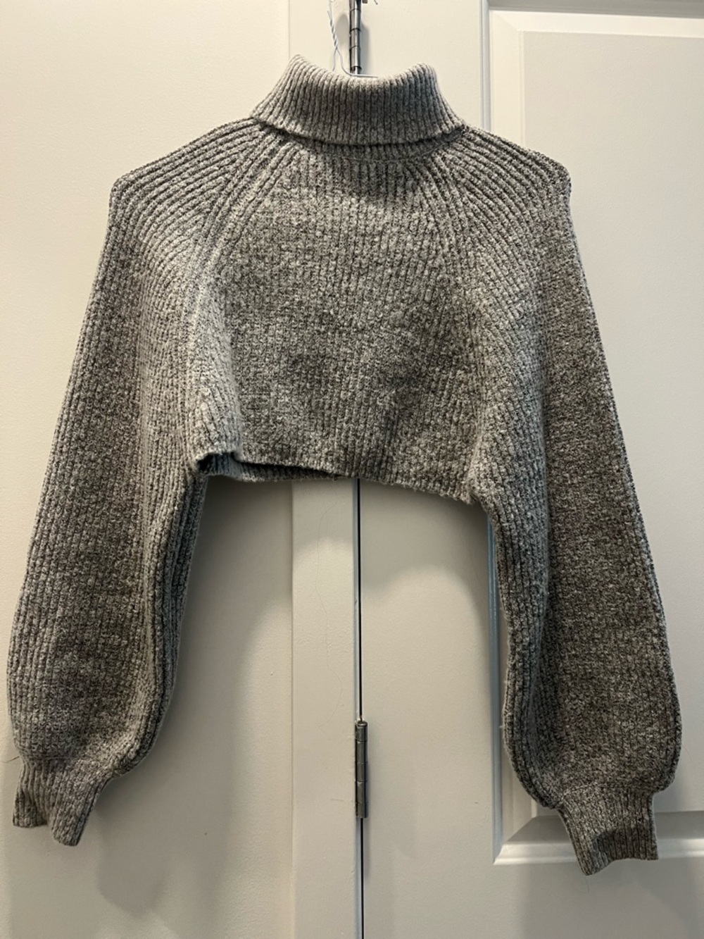 Forever 21 Cropped Ribbed Turtleneck Sweater - Gray